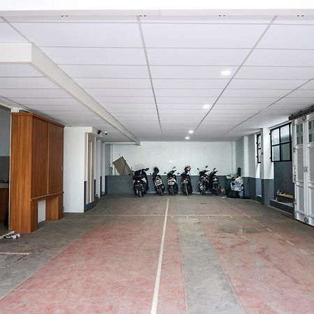OYO 106 Sarkawi Residence Dżakarta Zewnętrze zdjęcie