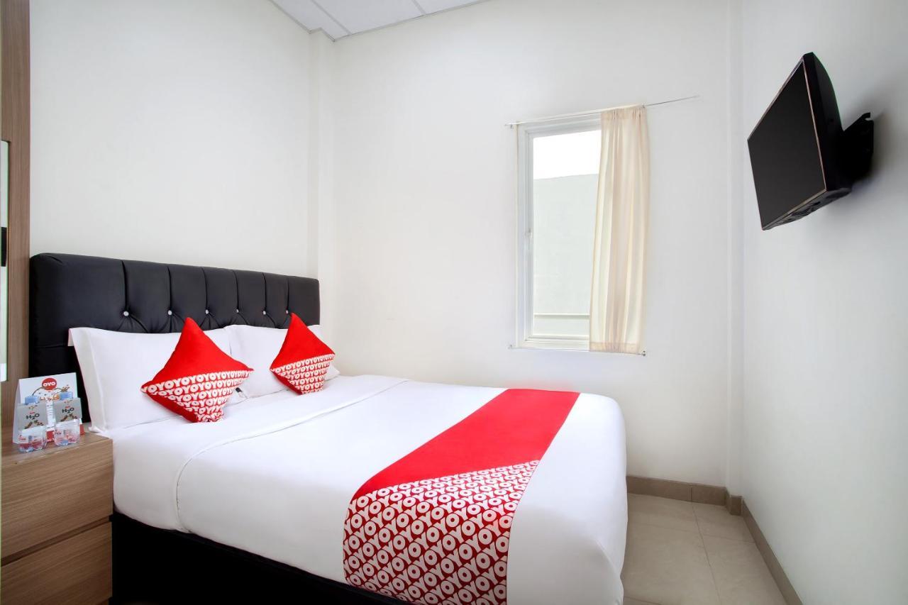 OYO 106 Sarkawi Residence Dżakarta Zewnętrze zdjęcie
