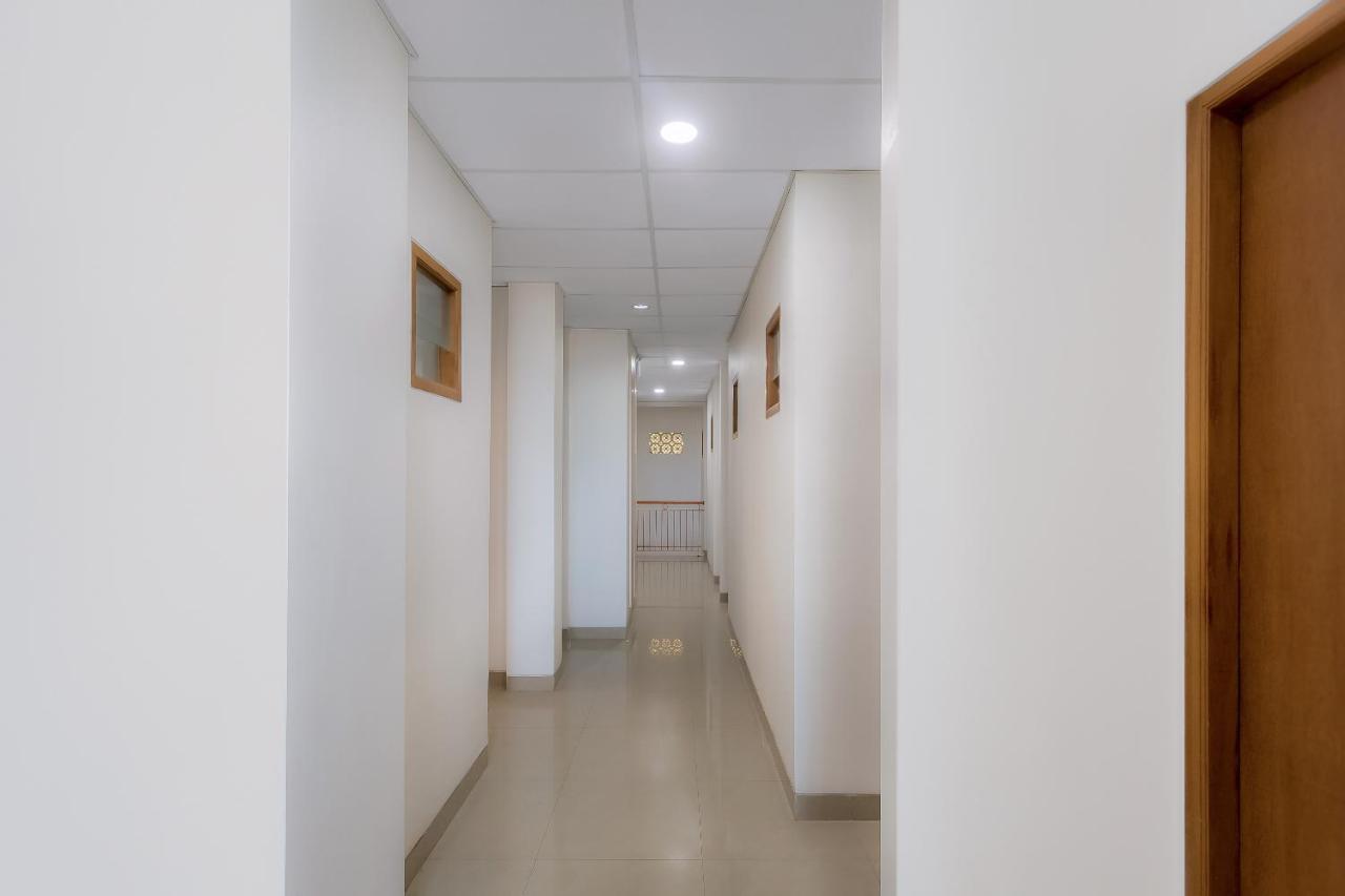 OYO 106 Sarkawi Residence Dżakarta Zewnętrze zdjęcie
